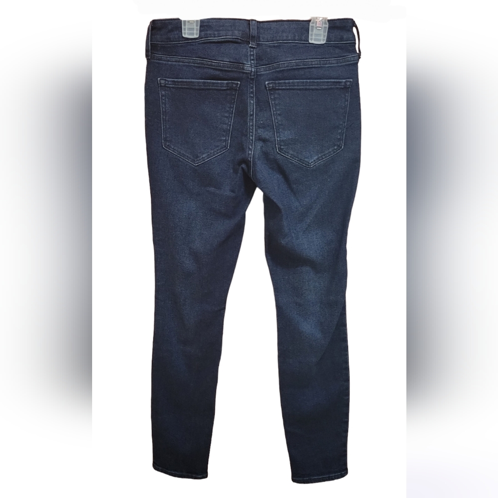 Old Navy Rockstar Super Skinny Jeans (Petite) - Picture 7 of 9
